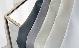 グレーホワイト