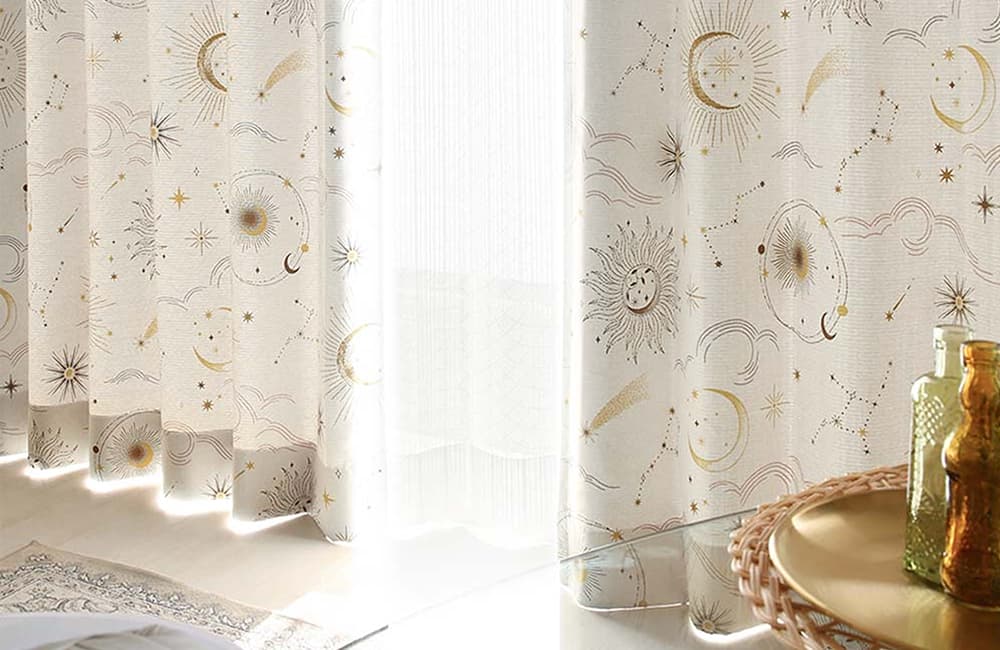 海外から大流行中の神秘的な当店オリジナル遮光カーテン ＜ミスティック ベージュ＞