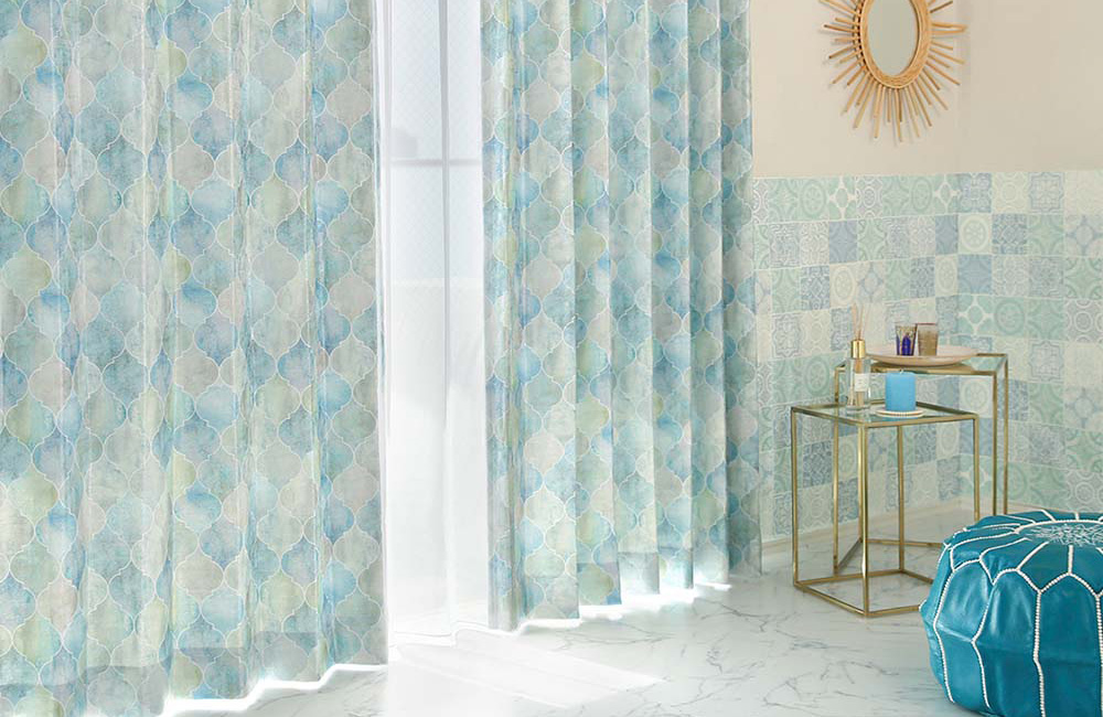 1日中変わらない、モロッコタイルの美しさを窓辺に ＜エッサウィラ遮光 グリーン＞