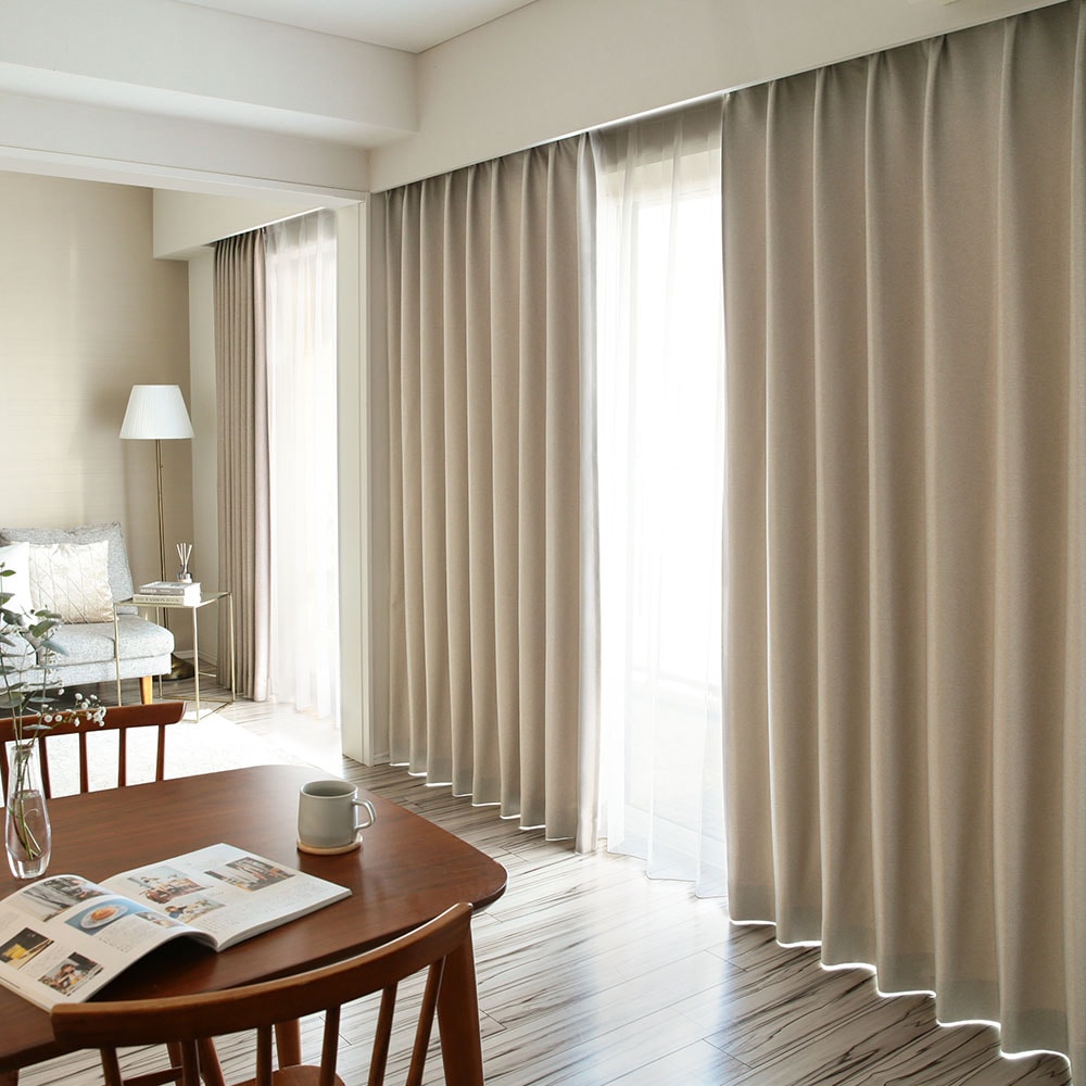 継ぎ目のない美しさと上質な艶めきを愉しむ1級遮光カーテン ＜シームレス エクラ＞