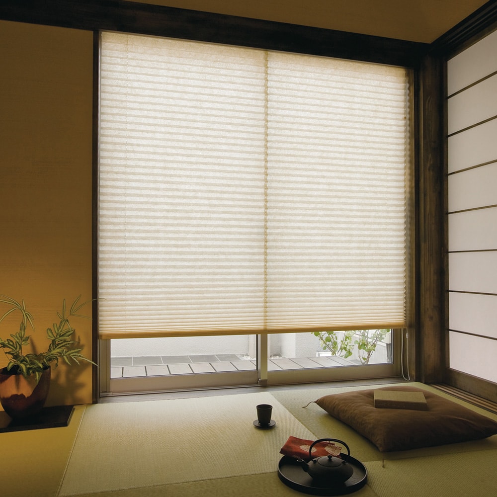 落水の透け感が美しい和の空間を演出するプリーツスクリーン ＜利休＞