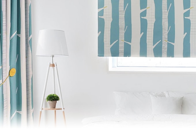 オリジナルロールスクリーンの看板