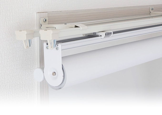 レール取り付け対応ロールスクリーン