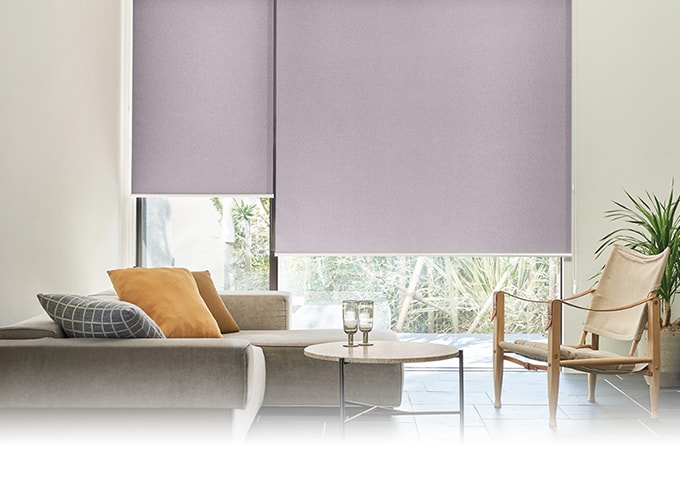 セパレートロールスクリーンの看板