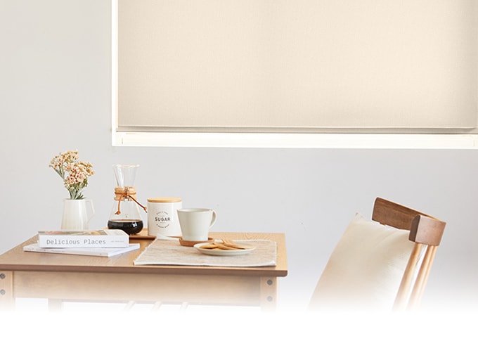 TOSO ロールスクリーンの看板