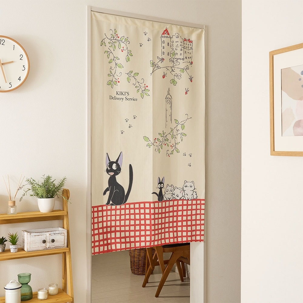 のれん 見るたびに笑顔があふれる、ジジとかわいい家族たち＜ジジと子どもたち＞