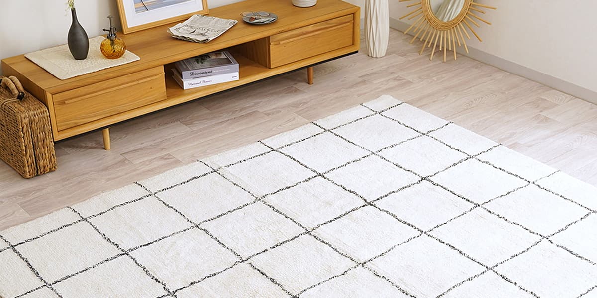 ラグ 飽きのこないデザインが魅力的なチェックラグ＜チェスク＞