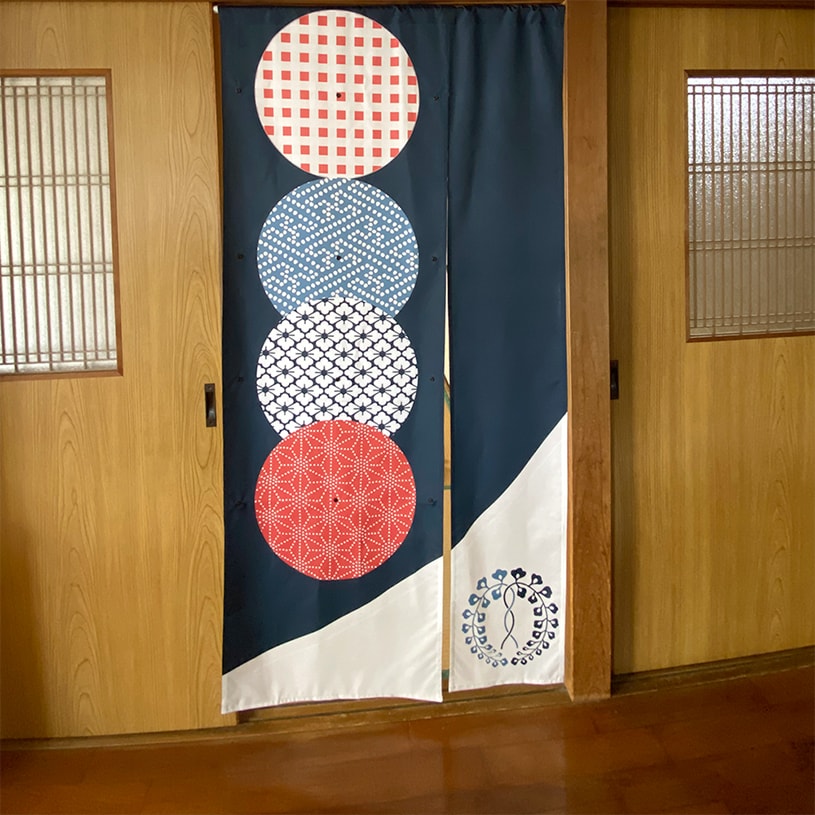 のれん ウォッシャブル ボタンで簡単調節♪好きな高さに変えられる高さ調節のれん ＜ファンシー＞