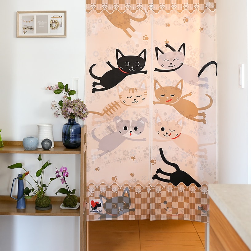のれん ウォッシャブル  表と裏で違う柄を見せてくれる、Wプリント加工のこだわりのれん ＜welcome cats＞