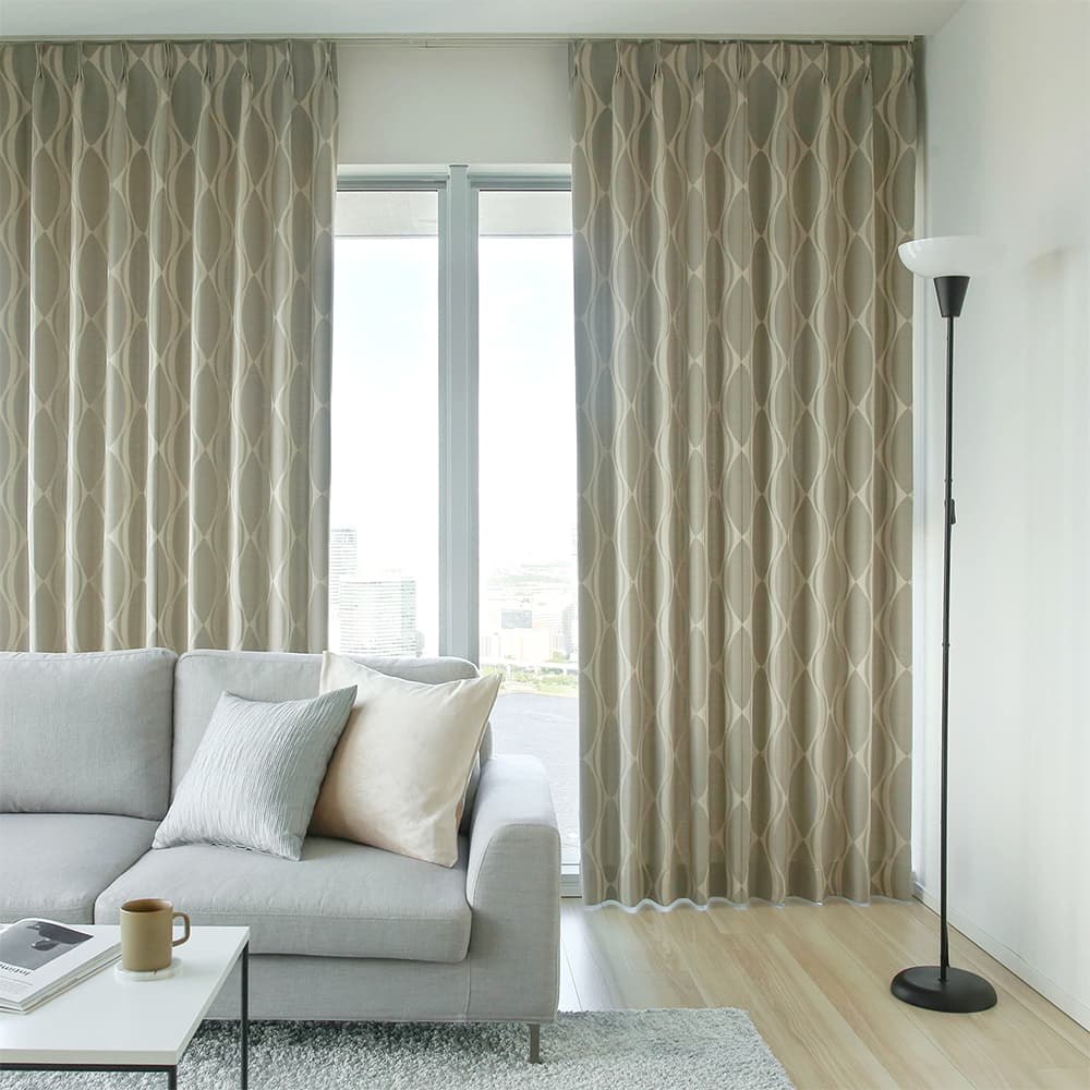 ラグジュアリーな遮光カーテン