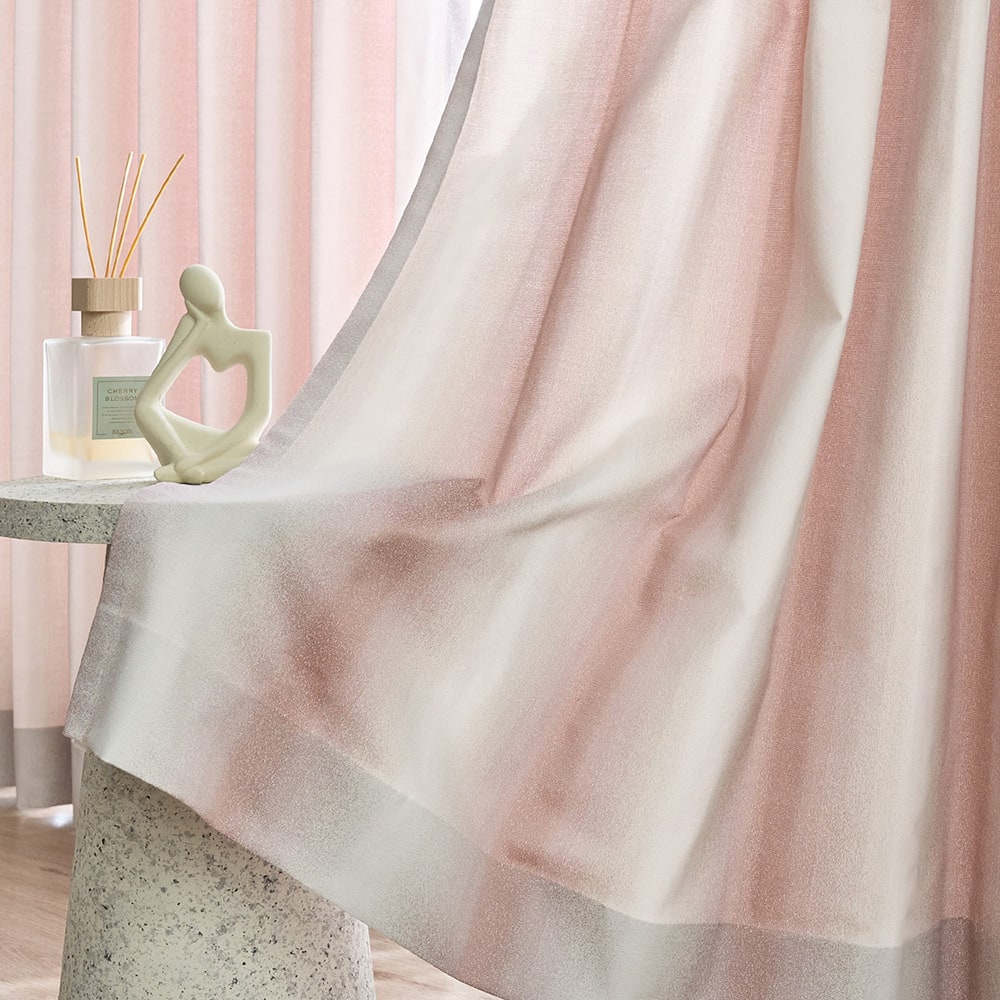 女性の一人暮らし スライダー画像