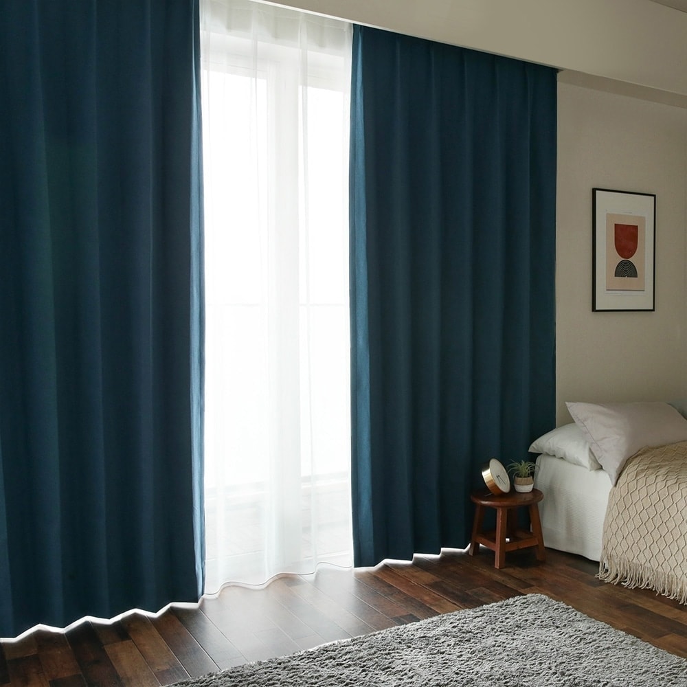 巾継ぎのない完全遮光カーテン