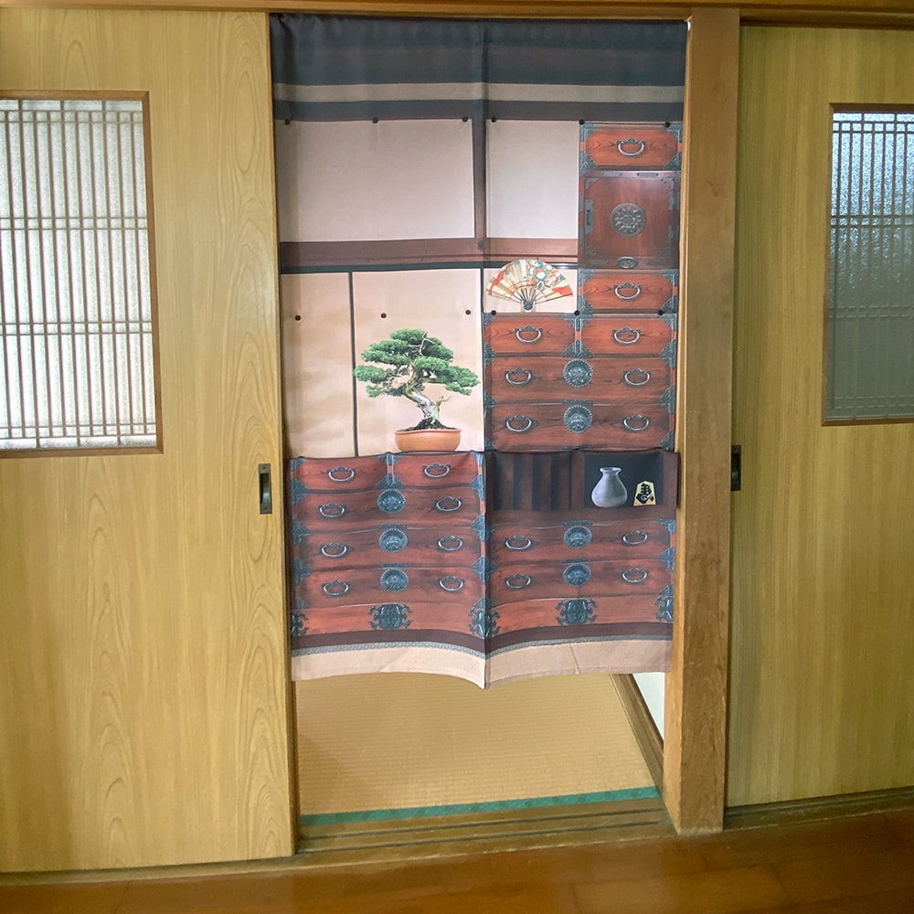 のれん ウォッシャブル ボタンで簡単調節♪好きな高さに変えられる高さ調節のれん ＜和階段＞02