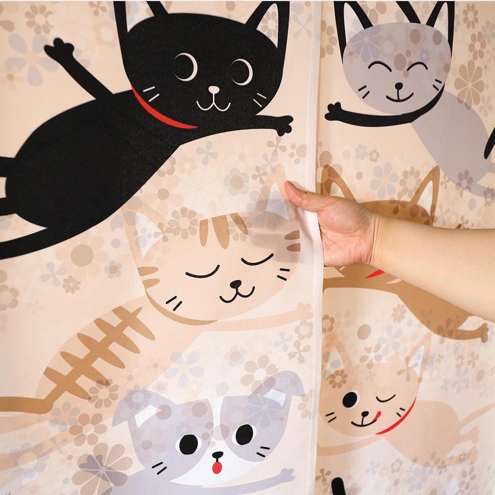 のれん ウォッシャブル  表と裏で違う柄を見せてくれる、Wプリント加工のこだわりのれん ＜welcome cats＞03