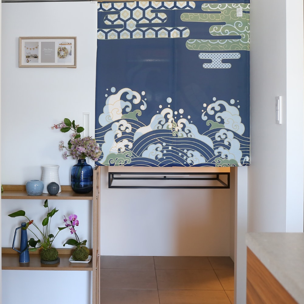 のれん ウォッシャブル  表と裏で違う柄を見せてくれる、Wプリント加工のこだわりのれん ＜湯のれん弐＞02