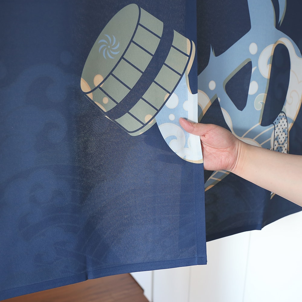 のれん ウォッシャブル  表と裏で違う柄を見せてくれる、Wプリント加工のこだわりのれん ＜湯のれん弐＞03