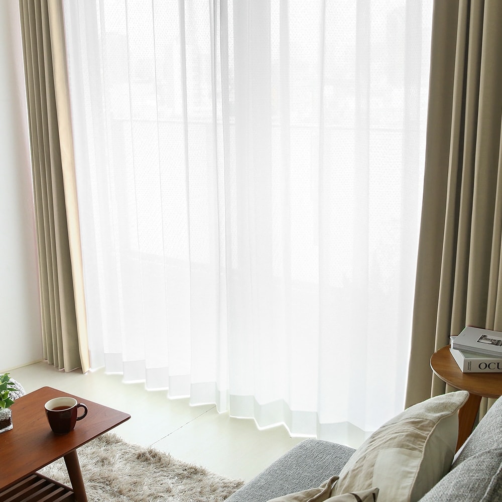 ＜ポエティ アイボリー＞