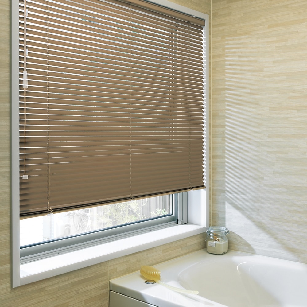 ベネアル25浴室 モノトーン＆ナチュラルカラー