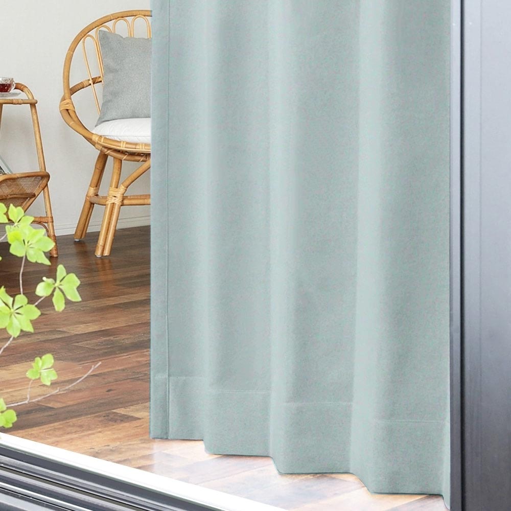 巾継ぎのない完全遮光カーテン