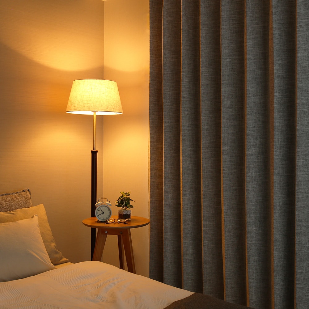 多機能な遮光カーテン