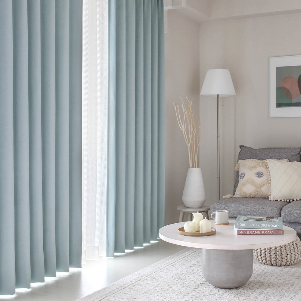 淡い色味が今っぽくて可愛い！<br>
とろけるようなピーチスキンの遮光カーテン