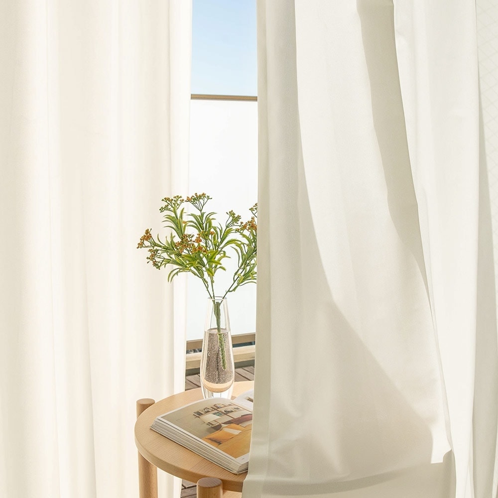 圧倒的に透けにくい！ しっとり生地の極厚レースカーテン ＜リッチ アイボリー＞を見る